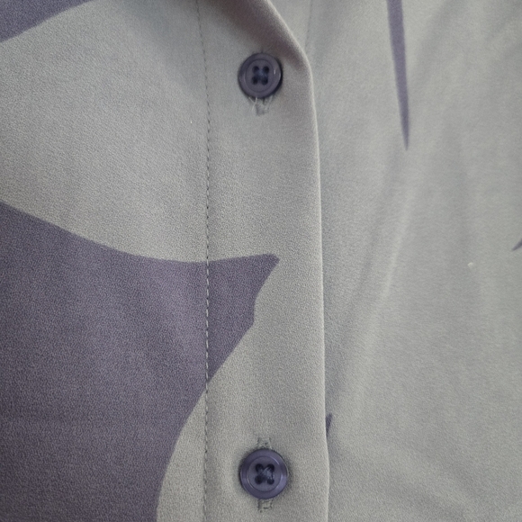 Womens ALFANI button Dawn Serene Floral Purple Blouse Size Large - Picture 5 of 8